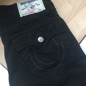 Men’s size 31/32 True Religion Straight w/ flap